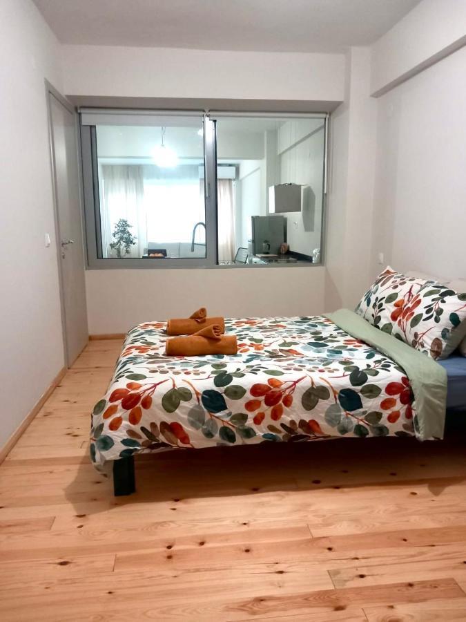 Aparthotel Specious Flat In Thessaloniki Exterior foto