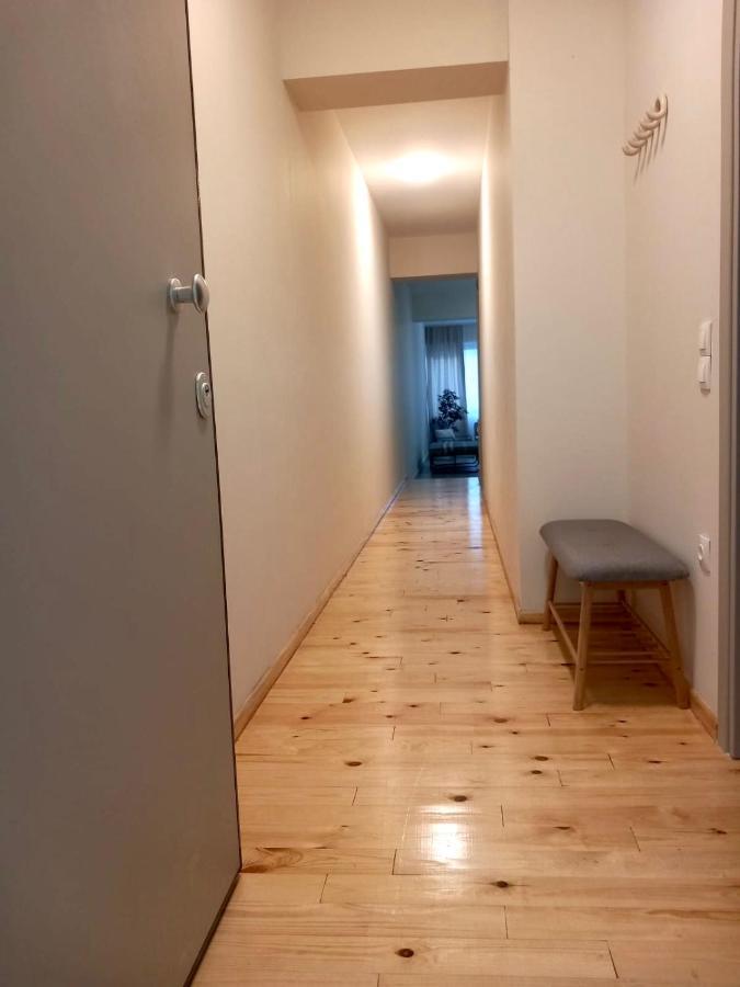 Aparthotel Specious Flat In Thessaloniki Exterior foto