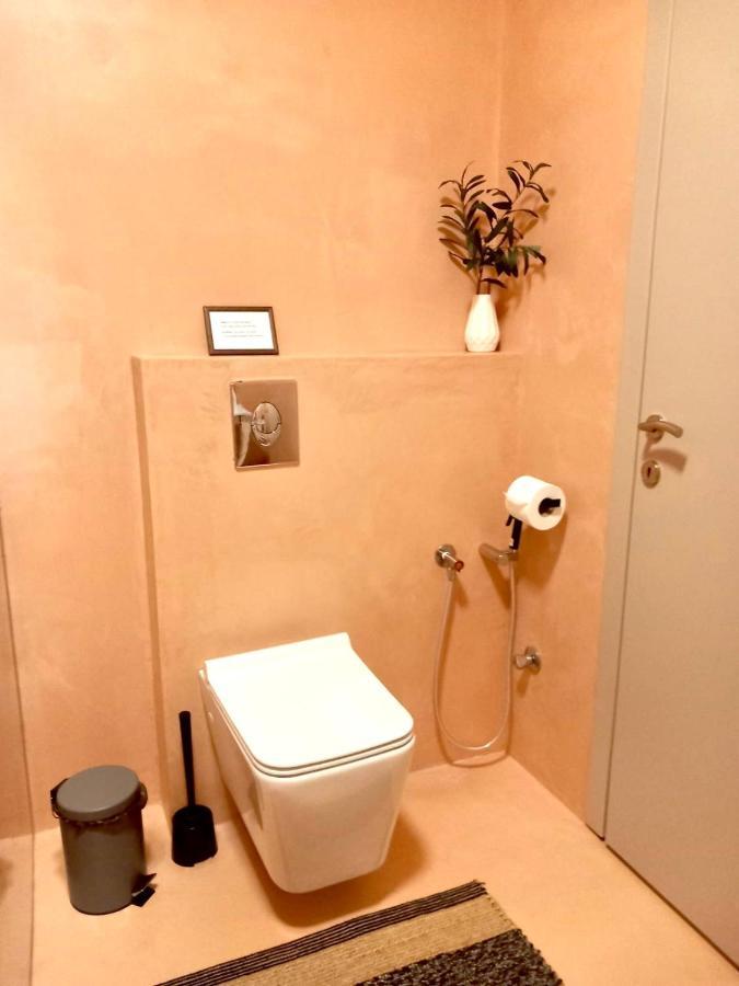 Aparthotel Specious Flat In Thessaloniki Exterior foto